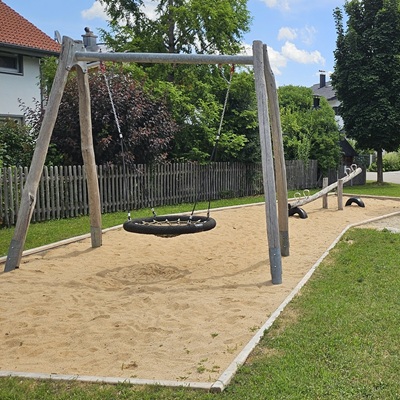 Spielplatz_Johann-Hirsch-Str.-RICHTIG.jpg  