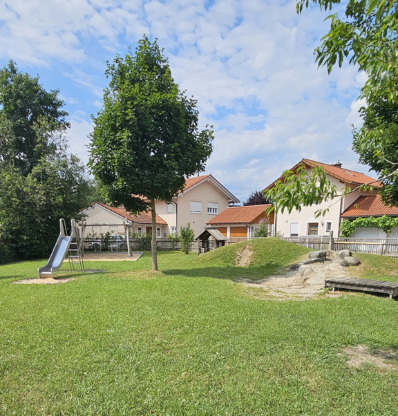Spielplatz_Lena-Christ-Straße_1.png  