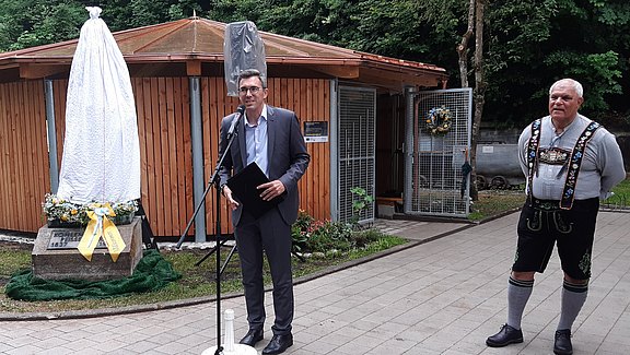 Pavillon_Einweihung.jpg  