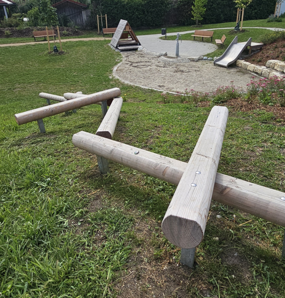 Spielplatz_St.Brevin_Ring.png  